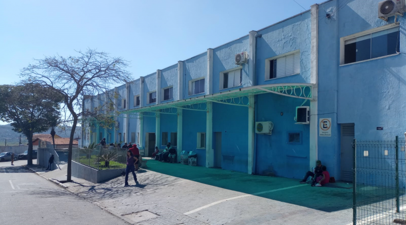 IBIÚNA – PROFISSIONAIS DEMITIDOS DO HOSPITAL CONTINUAM DESAMPARADOS