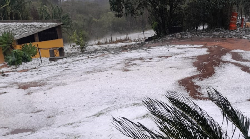 FORTE CHUVA DE GRANIZO AFETA PLANTAÇÕES EM IBIÚNA